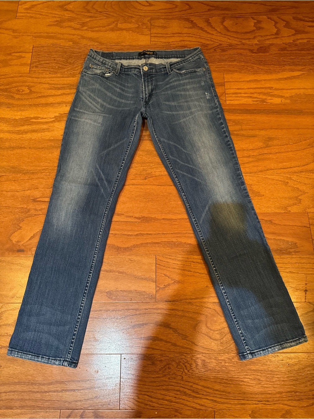 Levi's Women's Straight-Leg Jeans in Faded Blue